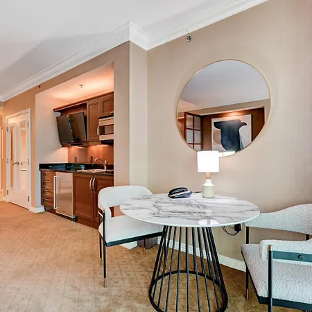 Amethyst Studio Suite Mgm Signature Strip View Balcony-3